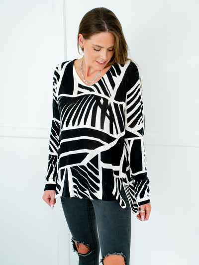 Black and White Geometric Sweater-Dakotas Boutique