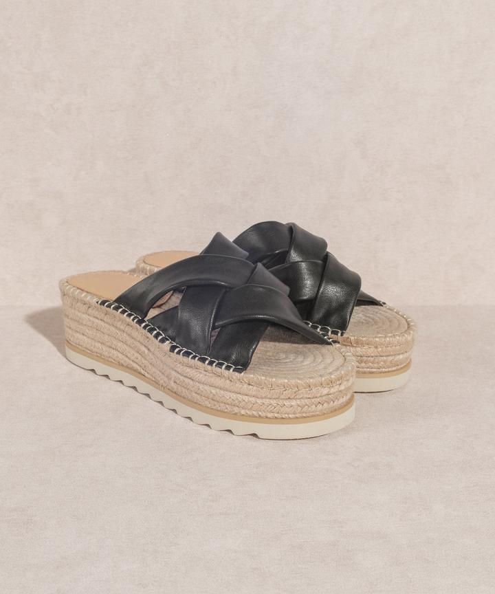 The Rebel Black Platform Sandal-Dakotas Boutique
