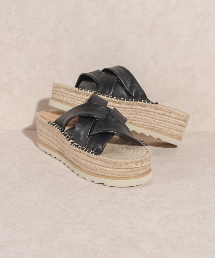The Rebel Black Platform Sandal-Dakotas Boutique